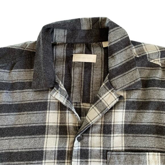 Via Penny Lane Reworked Apparel | Guns N’ Roses Custom Upcycled Gray Flannel - Picture 5 of 10